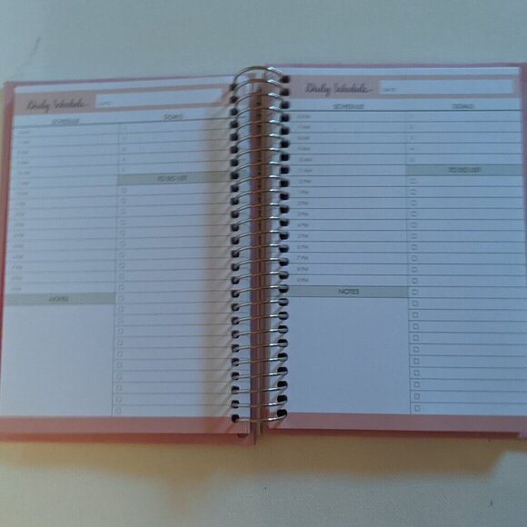 NWT Undated Recollections 'Choose Things You Love' Daily Planner Michael's 2026 - Picture 4 of 8